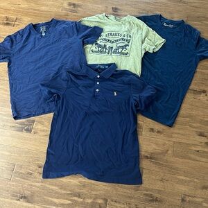 Set of 4 men’s small shirts